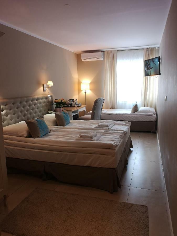 Riviera Resort Airport Modlin Olszewnica Nowa Экстерьер фото