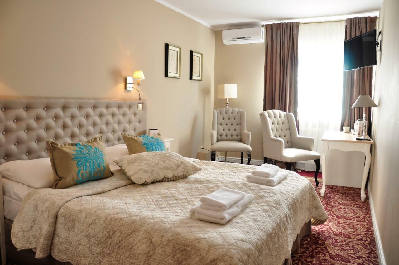 Riviera Resort Airport Modlin Olszewnica Nowa Экстерьер фото